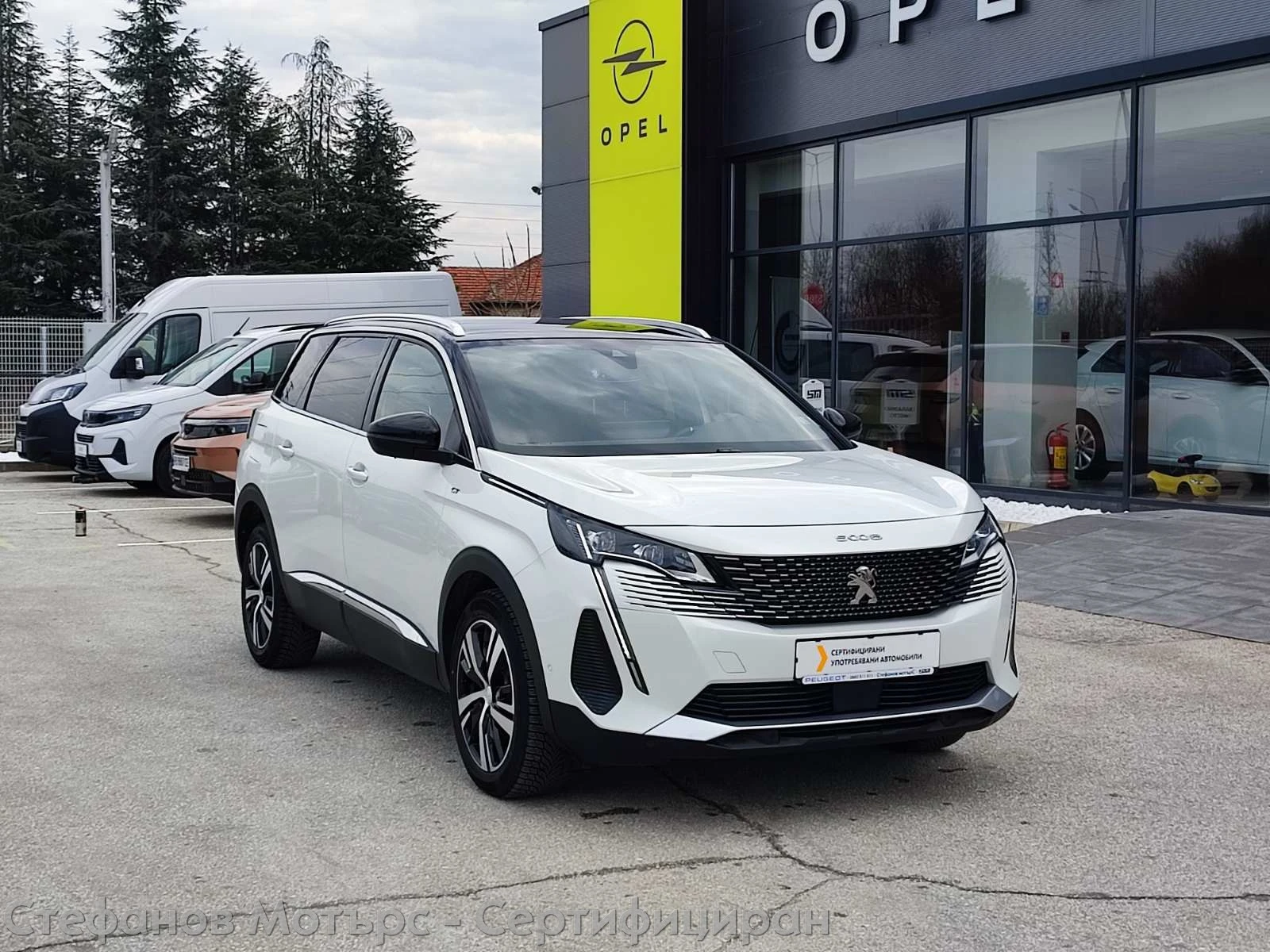 Peugeot 5008 6 1 New Line Up GT 1.2 (136hp) HYBRID 48V AT6