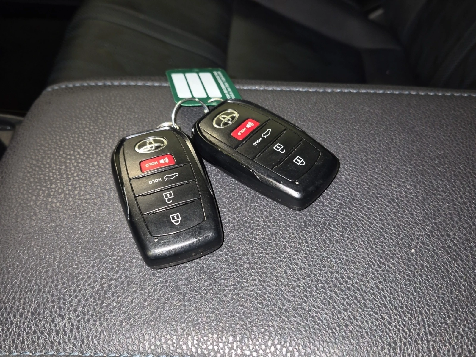 Toyota Camry XSE HYBRID * * CARFAX * * АВТО КРЕДИТ * * , снимка 12 - Автомобили и джипове - 54569301