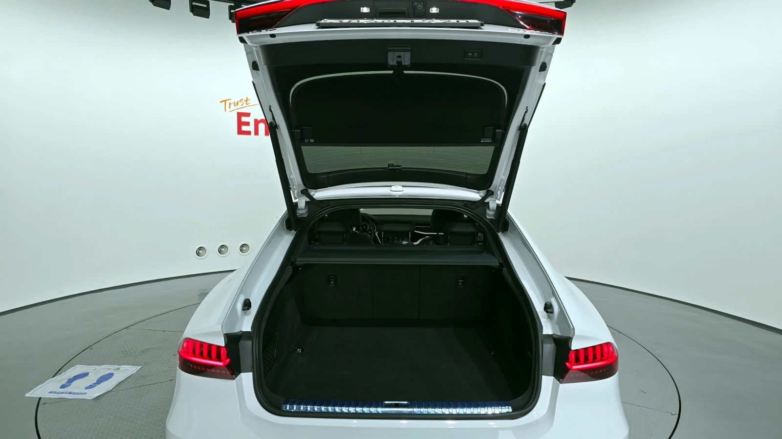 Audi A7 Premium* 4.5TDI* Quattro* Camera* Navi* 360* , снимка 5 - Автомобили и джипове - 54591215