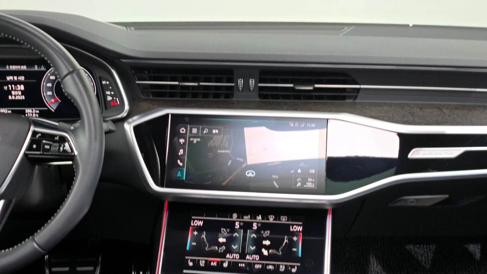 Audi A7 Premium* 4.5TDI* Quattro* Camera* Navi* 360* , снимка 8 - Автомобили и джипове - 54591215