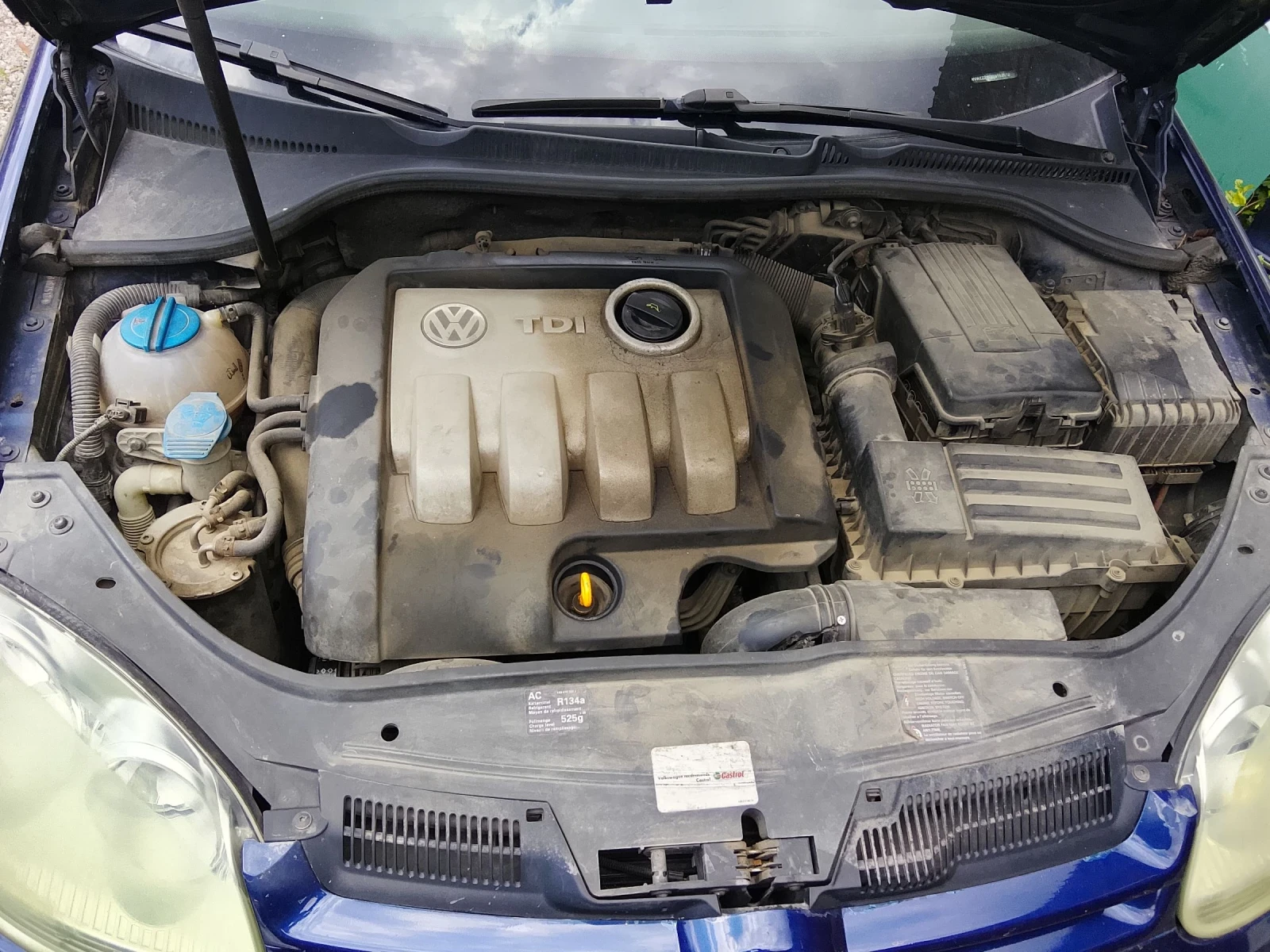 VW Golf 1.9 tdi, снимка 2 - Автомобили и джипове - 54997512