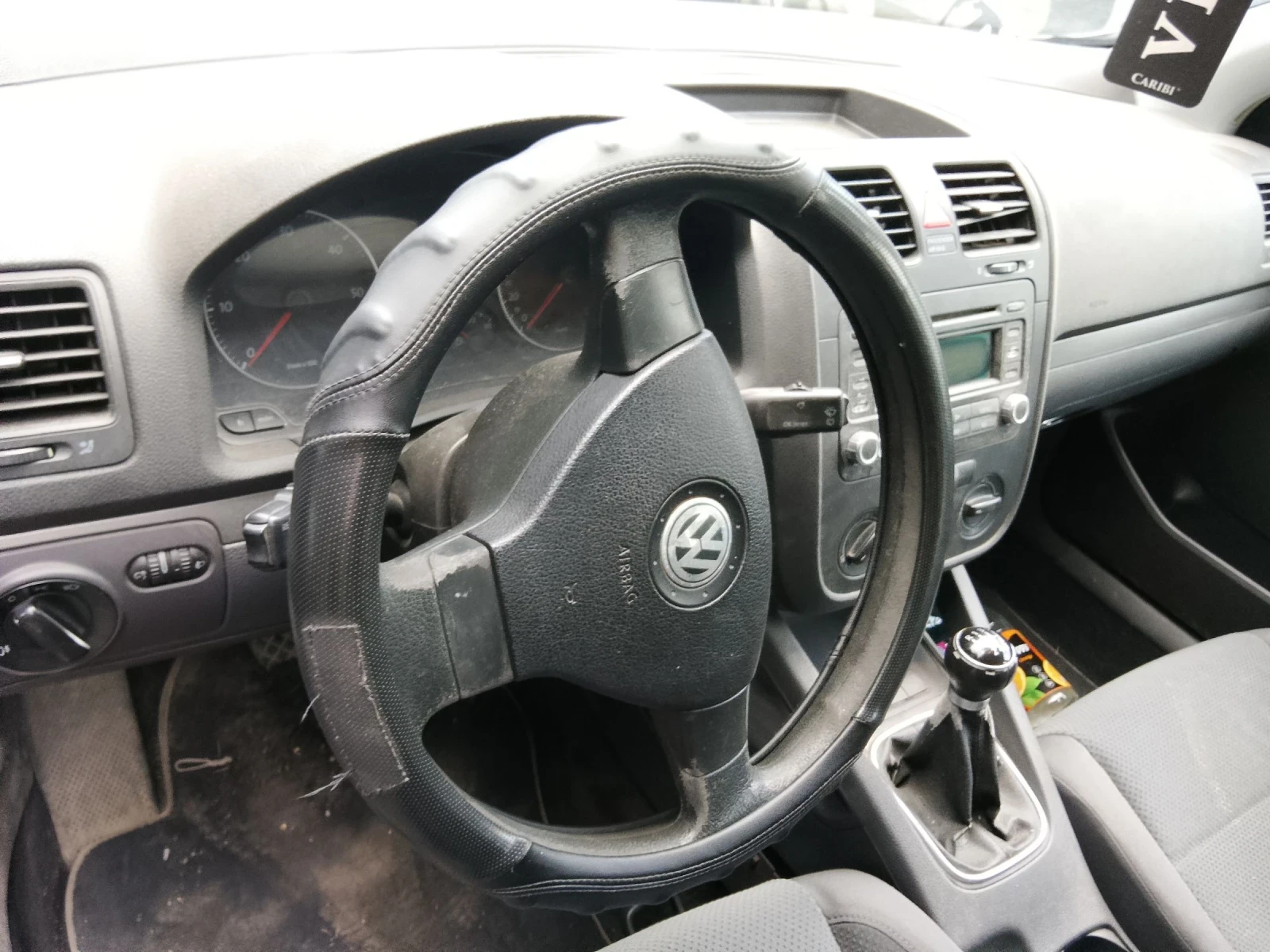 VW Golf 1.9 tdi, снимка 7 - Автомобили и джипове - 54997512