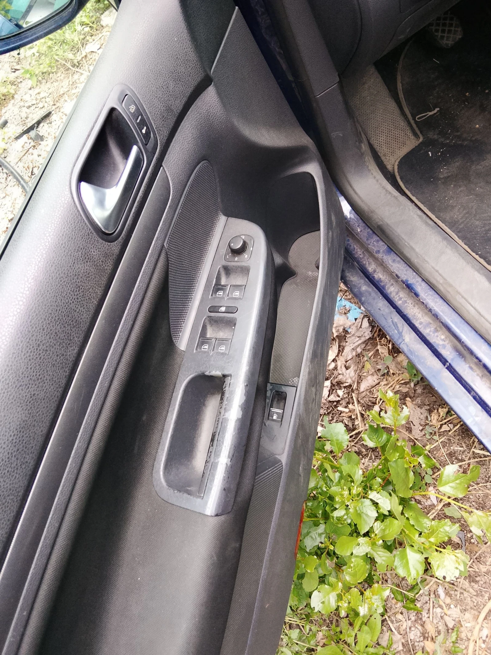 VW Golf 1.9 tdi, снимка 9 - Автомобили и джипове - 54997512