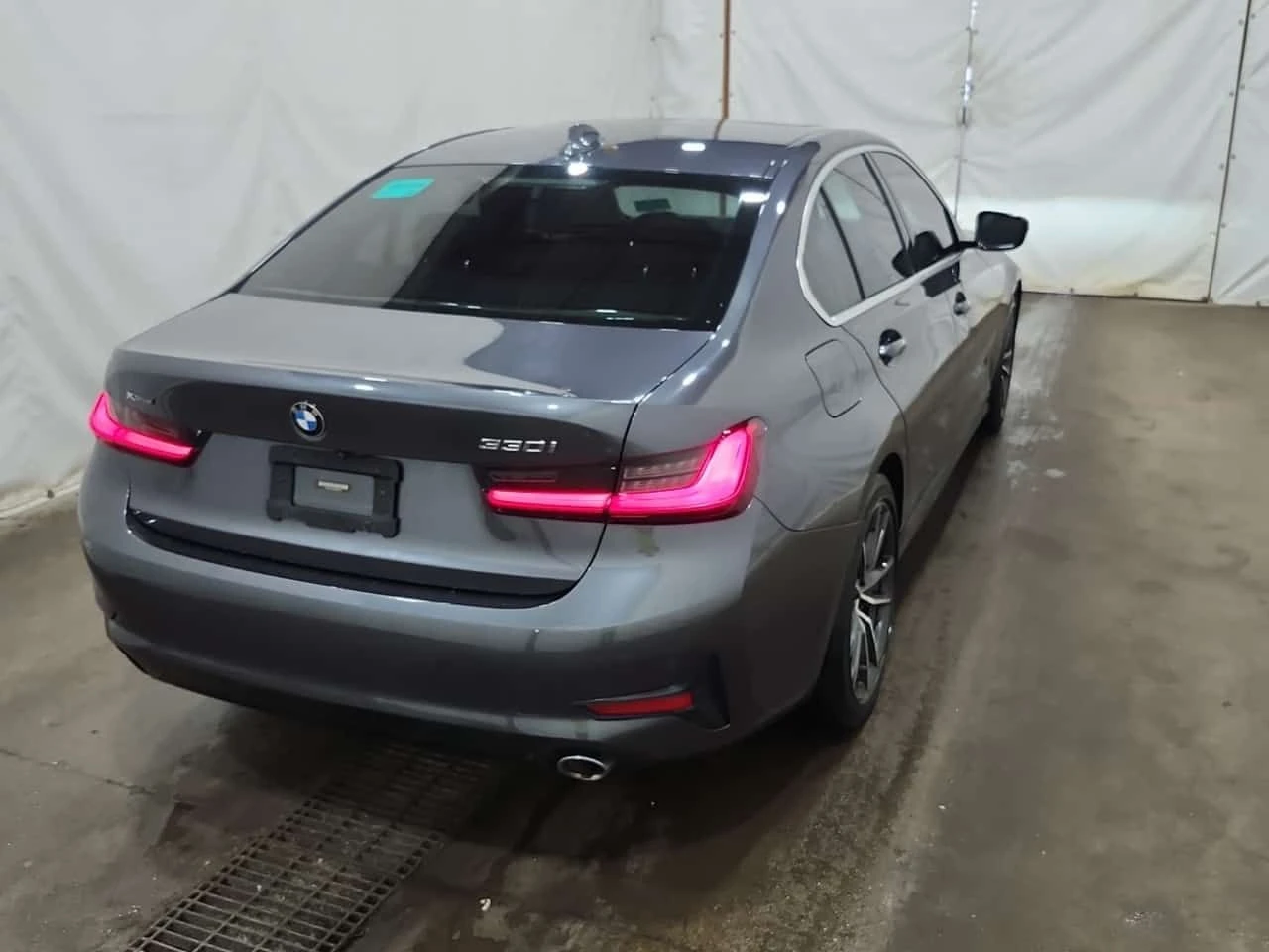 BMW 330 * 330I XDRIVE* АВТОКРЕДИТ БЕЗ ПЪРВОНАЧАЛНА ВНОСКА*, снимка 3 - Автомобили и джипове - 55621373