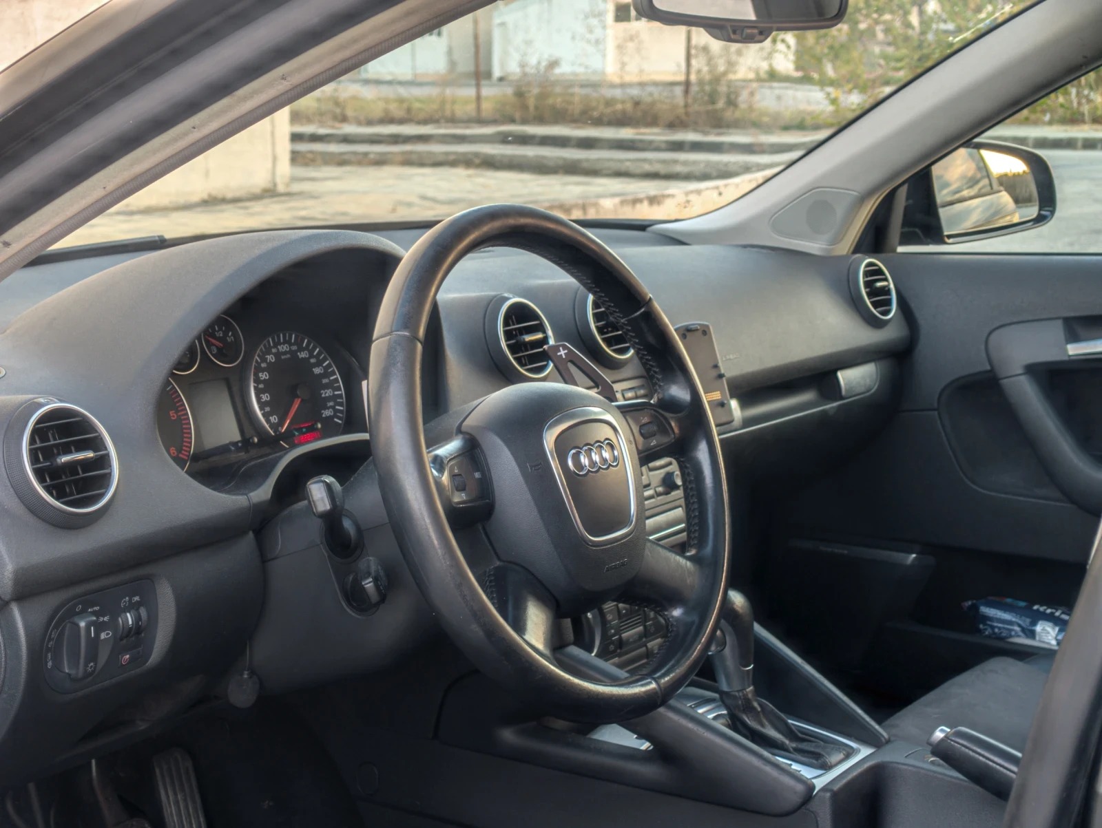 Audi A3 2.0TDI DSG S-line, снимка 8 - Автомобили и джипове - 56248984