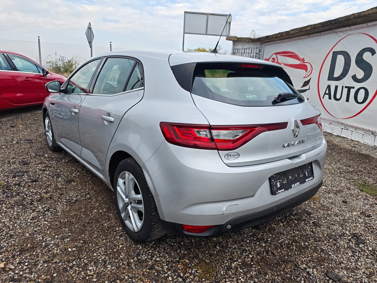 Renault Megane 1.5DCI, снимка 3 - Автомобили и джипове - 56607837