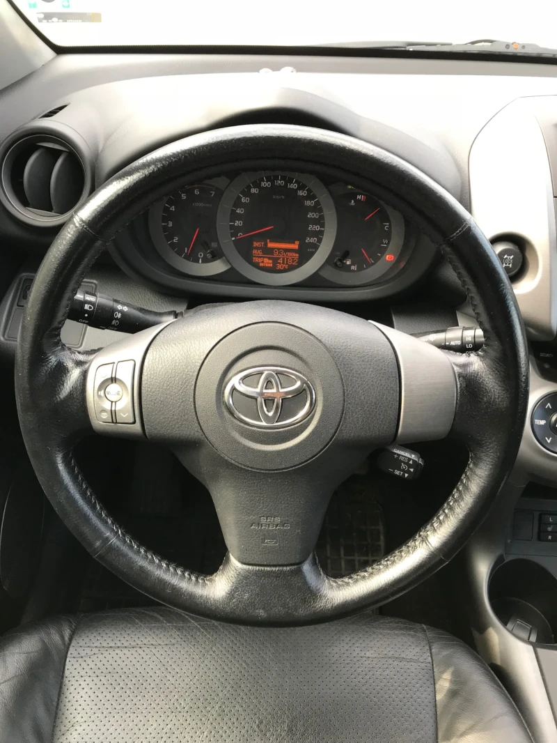 Toyota Rav4 D-CAT 177 hp, KEYLESS GO, снимка 4 - Автомобили и джипове - 47960512