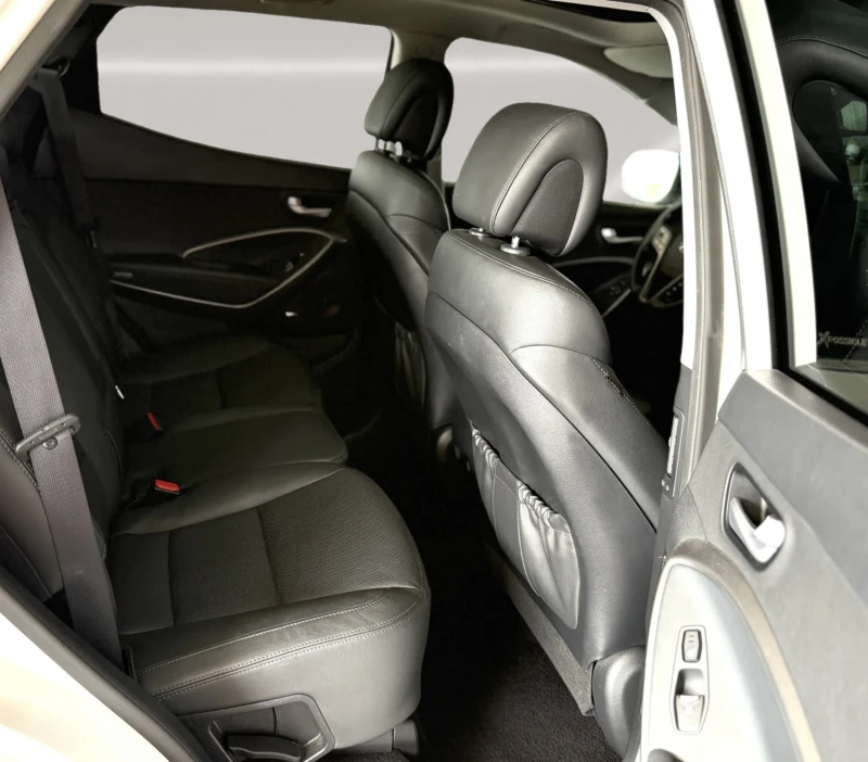 Hyundai Santa fe, снимка 13 - Автомобили и джипове - 51499531