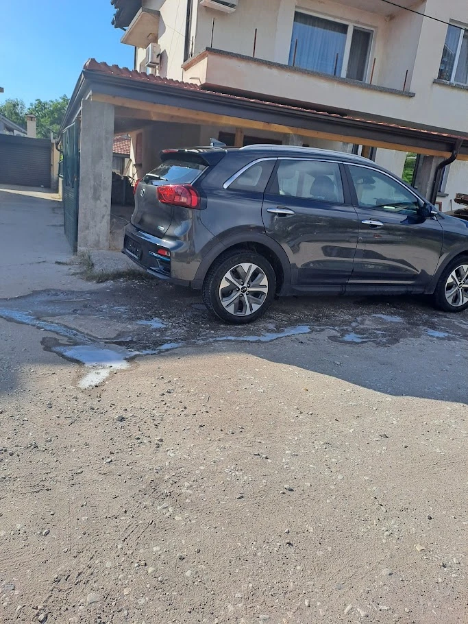 Kia Niro Vision 64 kWh, снимка 3 - Автомобили и джипове - 54815062
