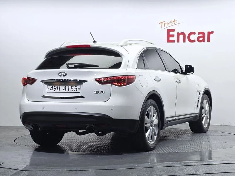 Infiniti QX70 3.0 V9X Automatic, снимка 2 - Автомобили и джипове - 55975799