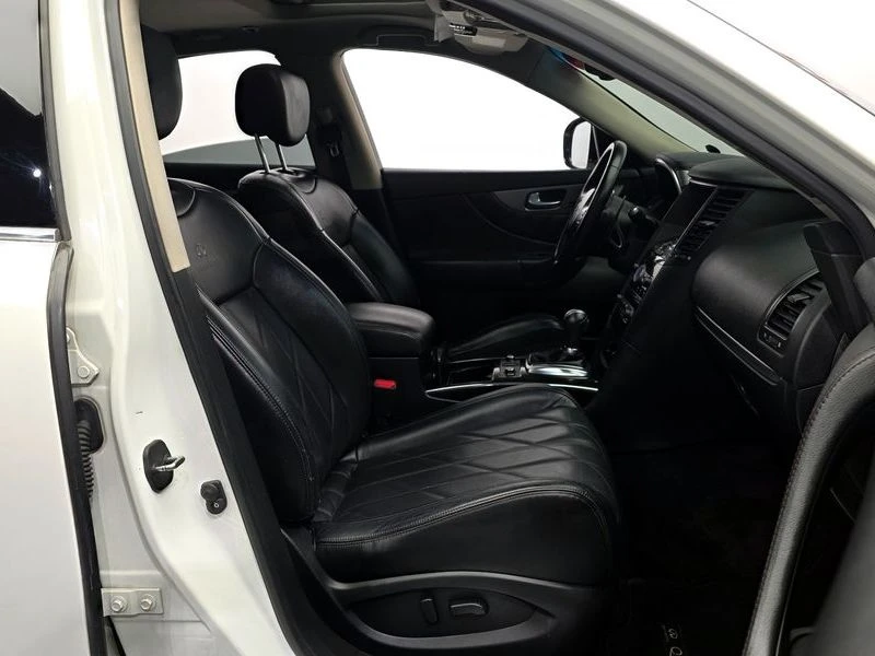 Infiniti QX70 3.0 V9X Automatic, снимка 11 - Автомобили и джипове - 55975799
