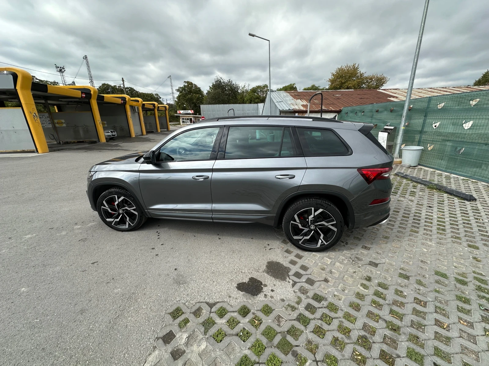 Skoda Kodiaq vRS/ 2.0tsi/ 4x4/ 245к.с/ Гаранционен-2028г./ DCC/ - изображение 5