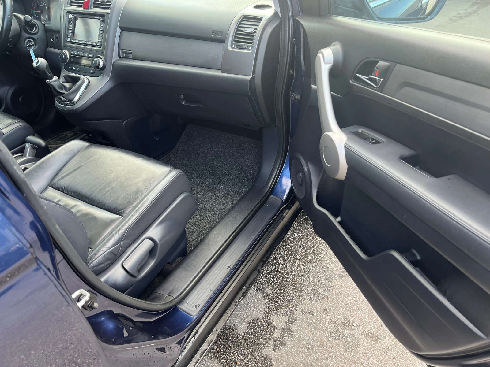 Honda Cr-v 2.0i VTEC EXECUTIVE, снимка 10 - Автомобили и джипове - 53880172