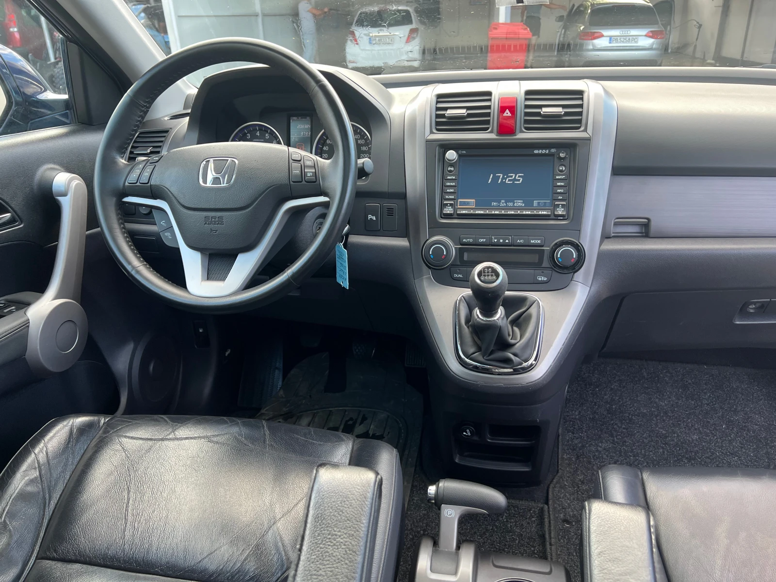Honda Cr-v 2.0i VTEC EXECUTIVE, снимка 7 - Автомобили и джипове - 53880172