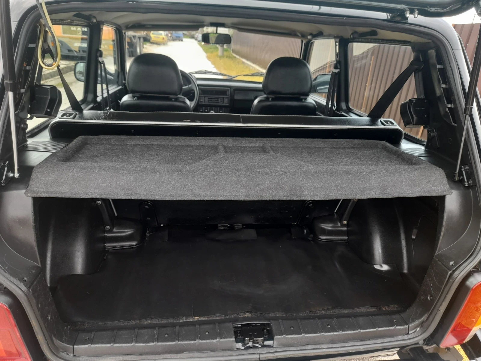 Lada Niva 1.7, снимка 7 - Автомобили и джипове - 54045167