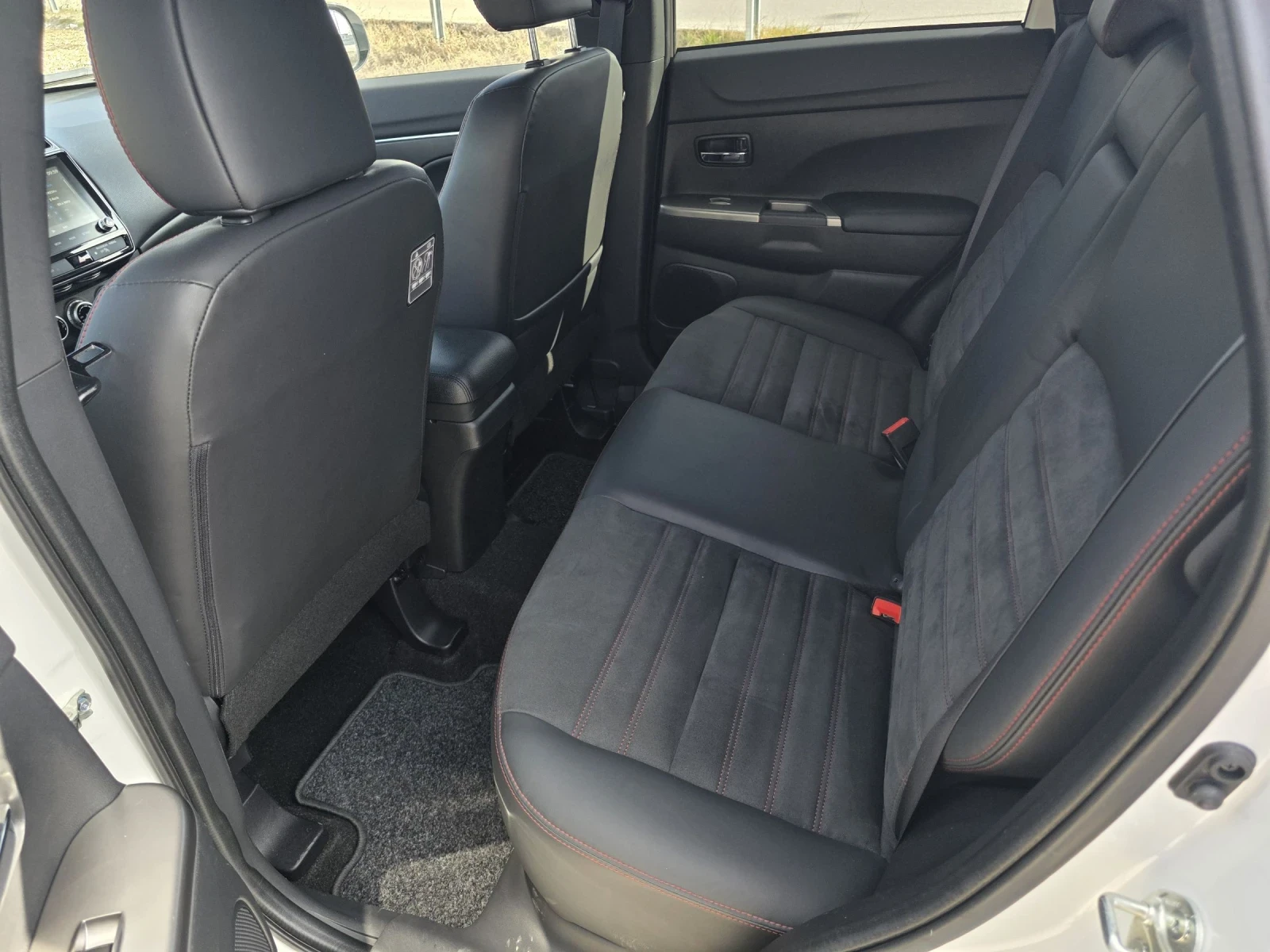 Mitsubishi ASX 2.0i 4x4 SWISS EDITION , снимка 10 - Автомобили и джипове - 54186798