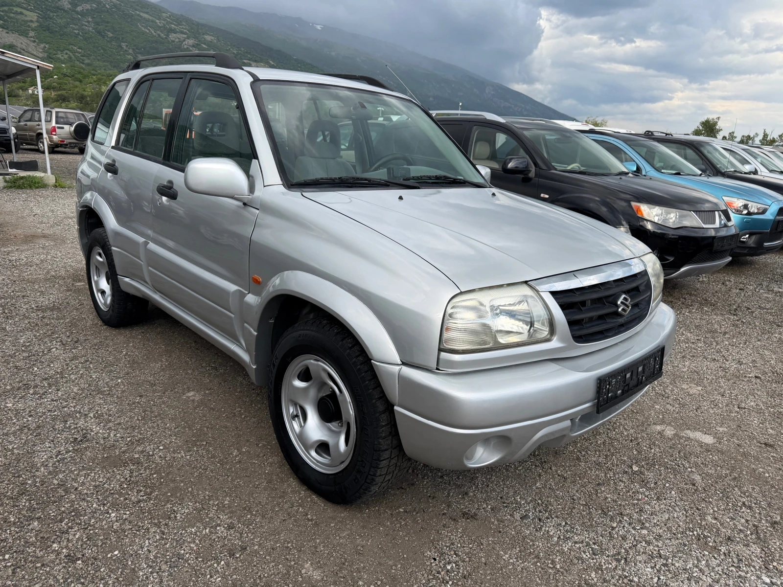 Suzuki Grand vitara 2.5 ГЪРЦИЯ ТОП, снимка 3 - Автомобили и джипове - 54643541