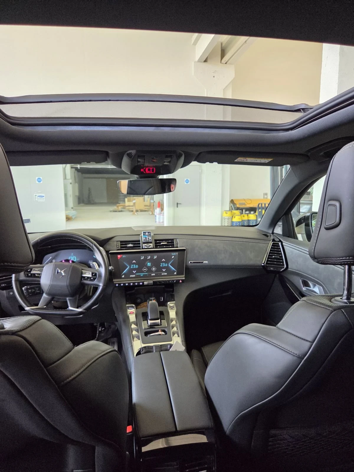 DS DS 7 Crossback Louvre, снимка 5 - Автомобили и джипове - 54999518