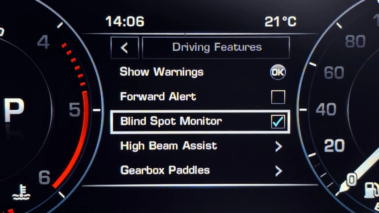 Land Rover Range Rover Sport 3.0 SDV6 HSE DYNAMIC| MERIDIAN| PANO| SOFT CLOSE| , снимка 15 - Автомобили и джипове - 55063075