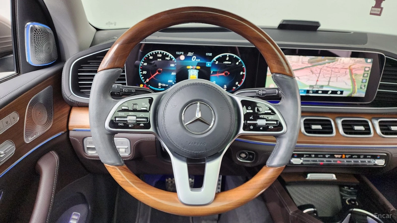 Mercedes-Benz GLS ОБДУХВАНЕ* ПАМЕТ* BURMESTER* 360 КАМЕРА* HEADUP, снимка 12 - Автомобили и джипове - 55432826