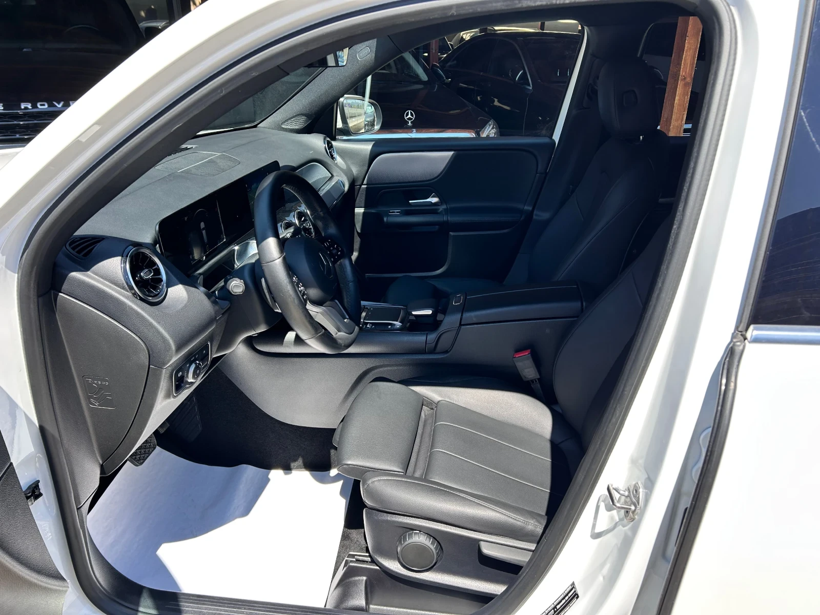 Mercedes-Benz GLB 200 d SPORT, снимка 7 - Автомобили и джипове - 55501697