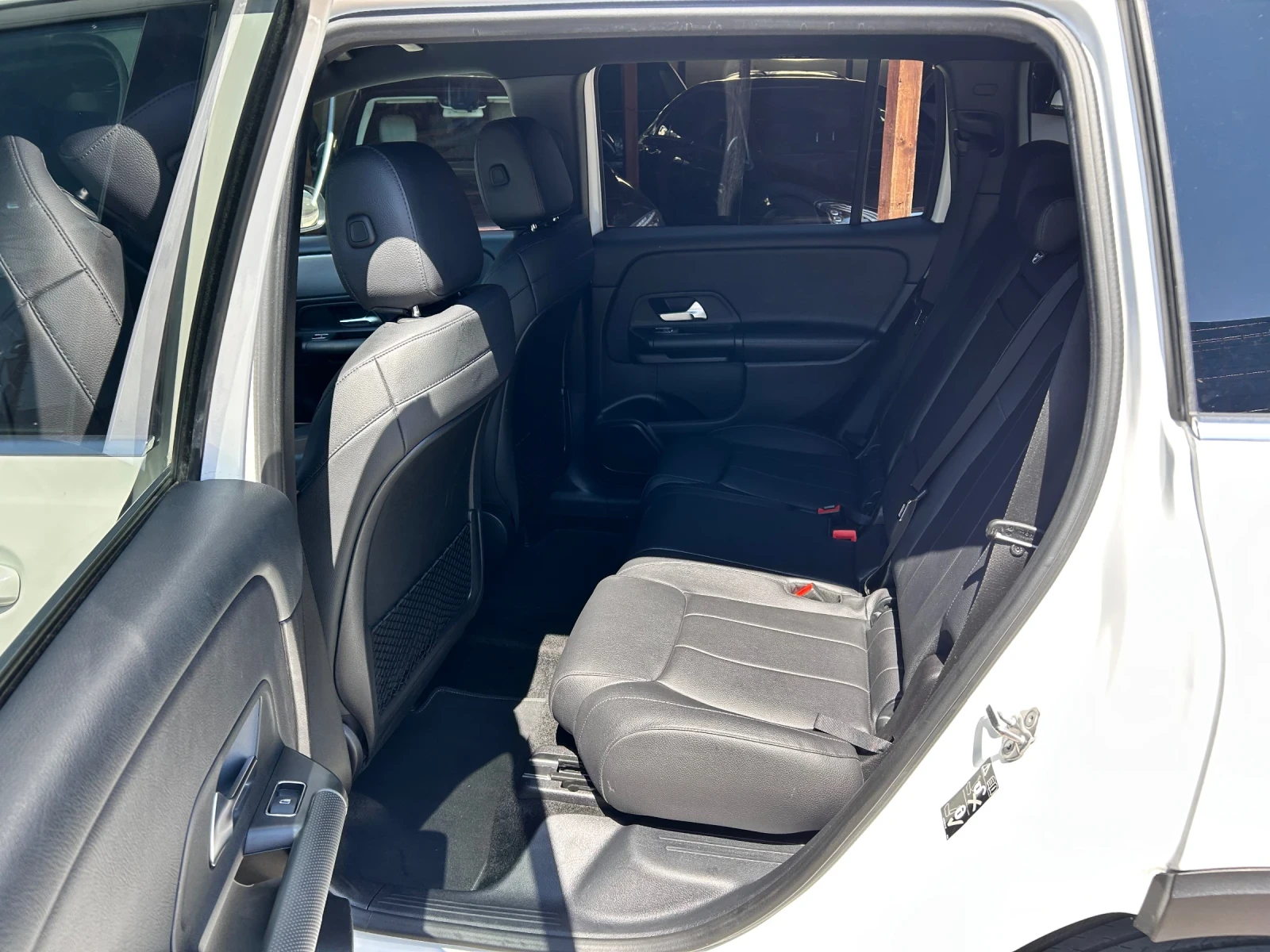 Mercedes-Benz GLB 200 d SPORT, снимка 14 - Автомобили и джипове - 55501697