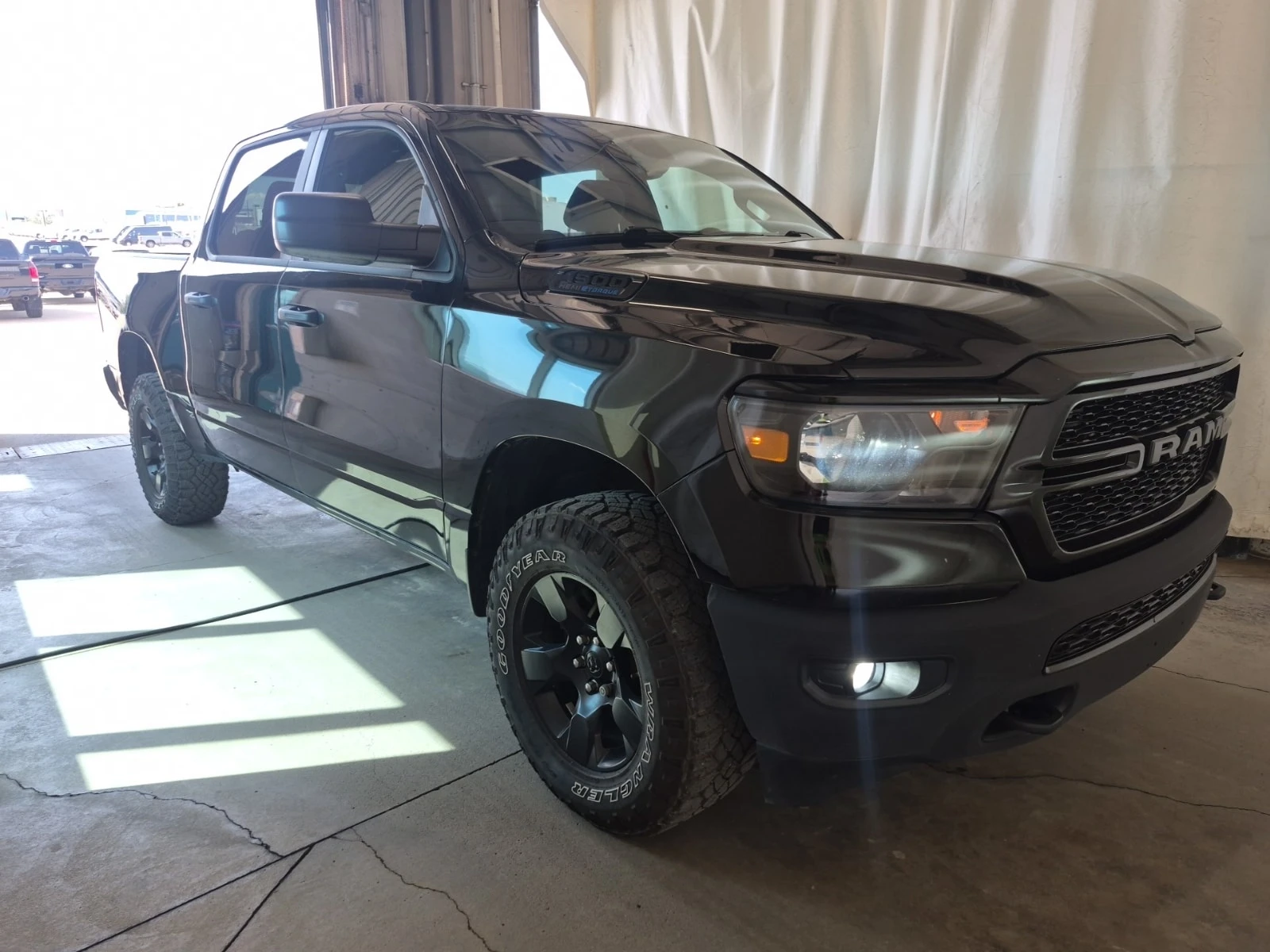 Dodge RAM 1500 TRADESMAN| ПОДГРЕВИ| NAVI| 2 КЛЮЧА| , снимка 2 - Автомобили и джипове - 55811966