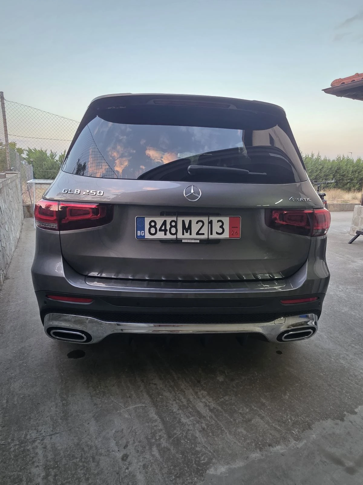 Mercedes-Benz GLB 250 4Matic AMG Line 360 , снимка 3 - Автомобили и джипове - 56226166