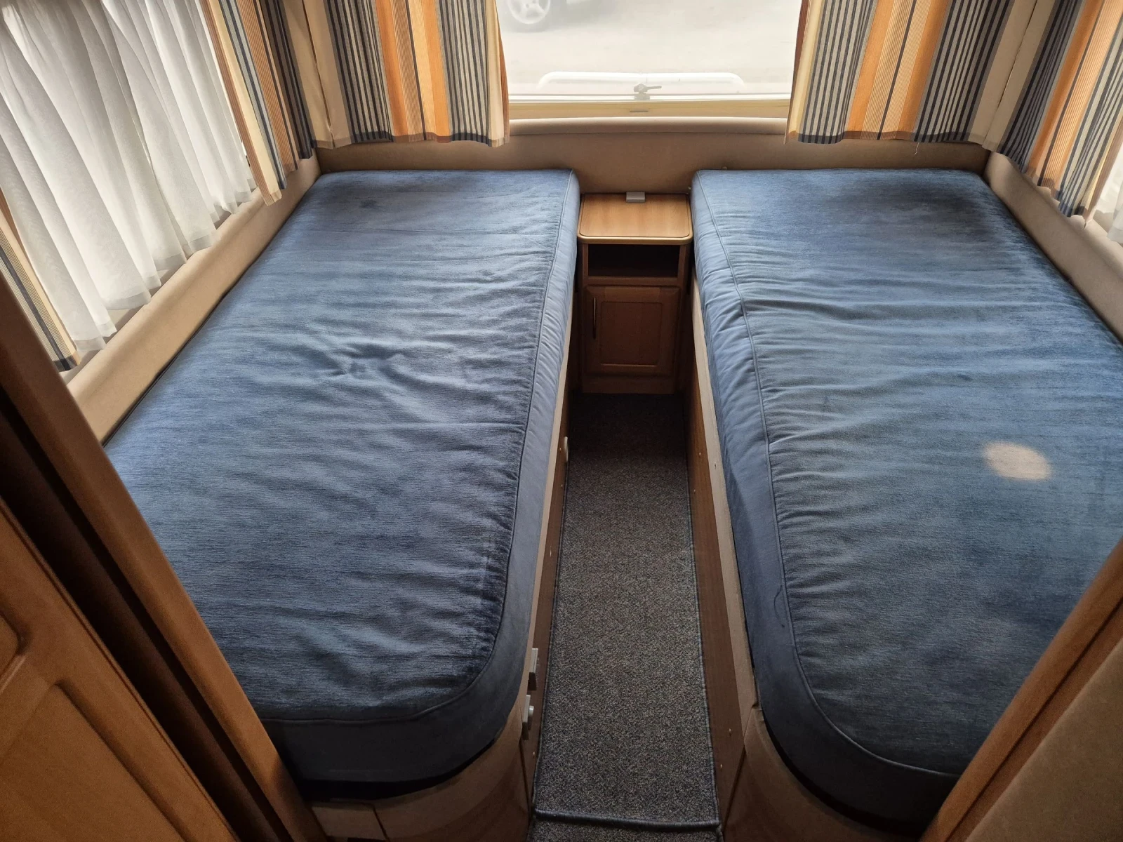 Каравана Knaus 4 МЕСТА WC БАНЯ ФОРСЕЛТ  - изображение 7