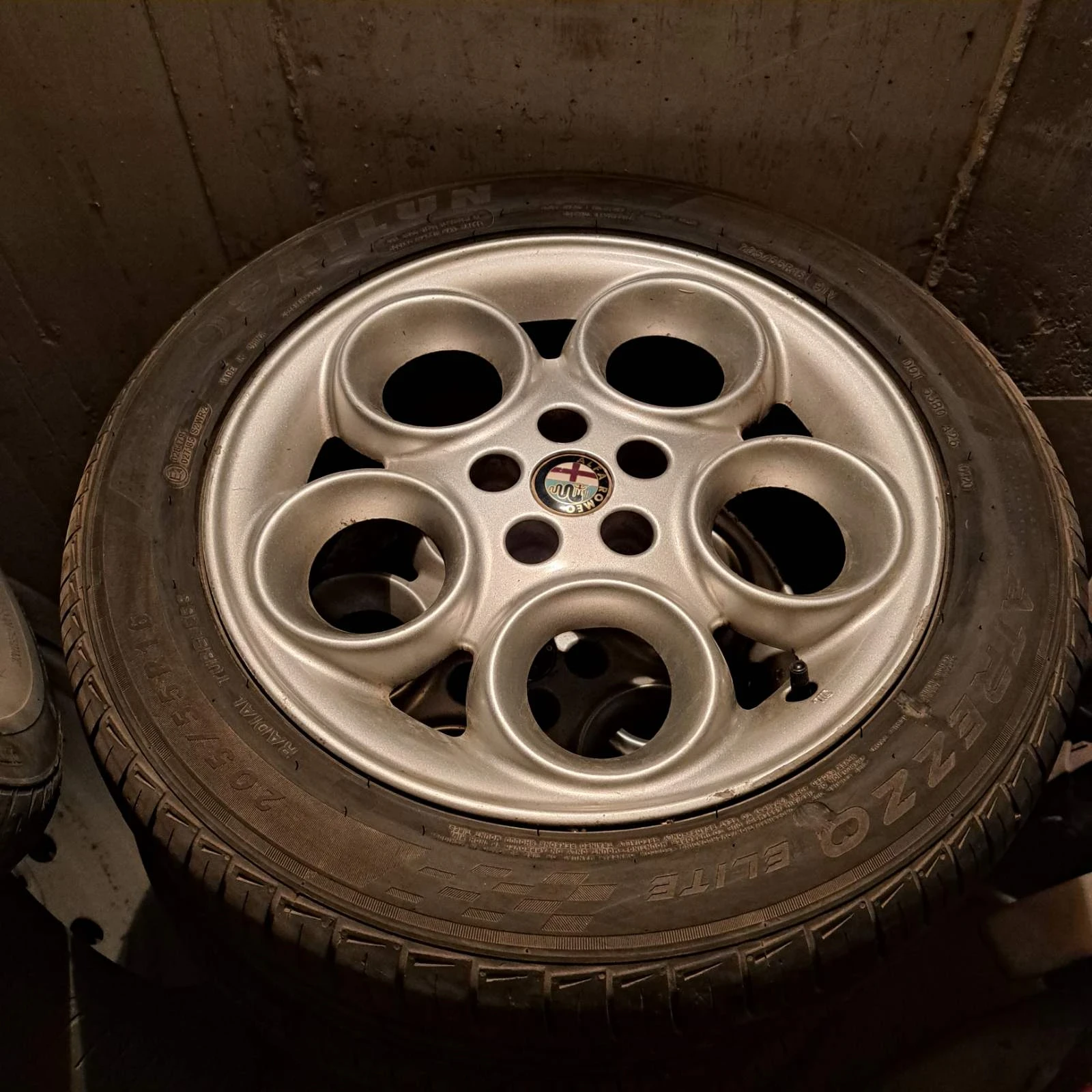Гуми с джанти Sailun 205/55R16