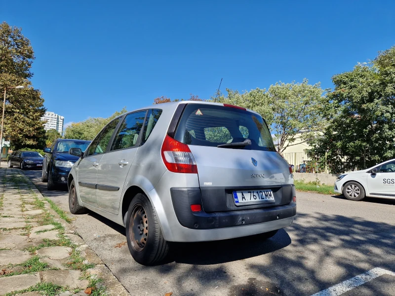 Renault Scenic, снимка 3 - Автомобили и джипове - 47486748