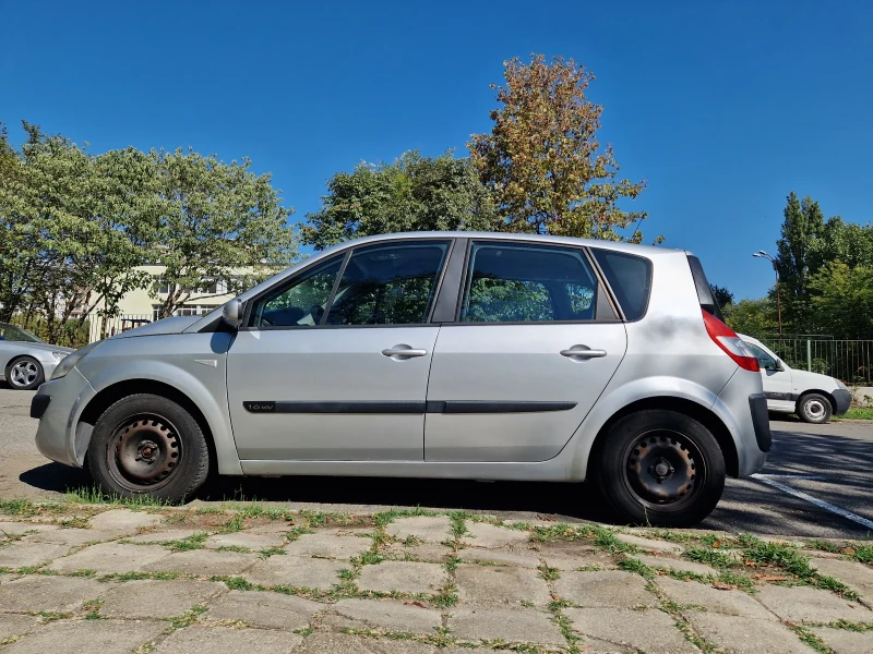 Renault Scenic, снимка 2 - Автомобили и джипове - 47486748