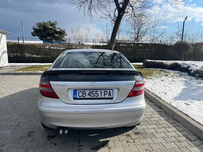 Mercedes-Benz C 220 Sport Coupe Facelift, снимка 3 - Автомобили и джипове - 49201690