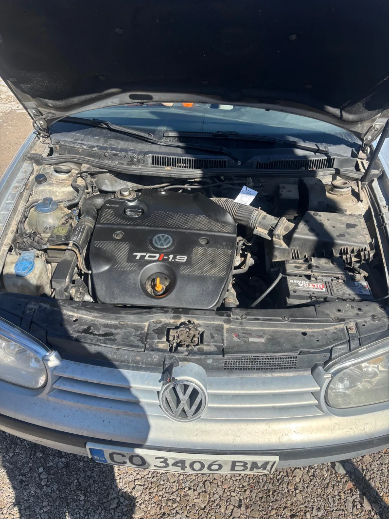 VW Golf Golf 1.9 TDI, снимка 2 - Автомобили и джипове - 49556614