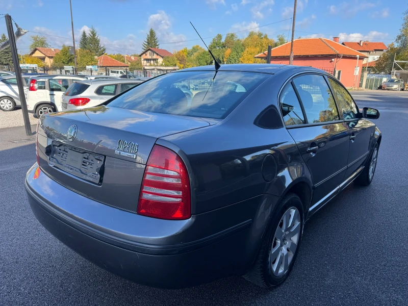 Skoda Superb 1.8T !РЕАЛНИ КИЛОМЕТРИ! НОВ ВНОС, снимка 6 - Автомобили и джипове - 52104657