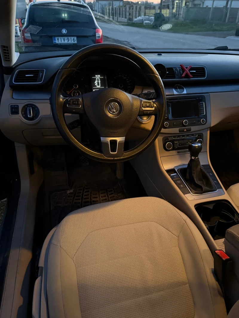 VW Passat TDI СПЕШНО, снимка 6 - Автомобили и джипове - 52741328