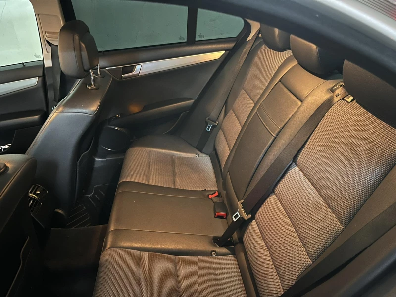 Mercedes-Benz C 220 220cdi, снимка 15 - Автомобили и джипове - 52776208