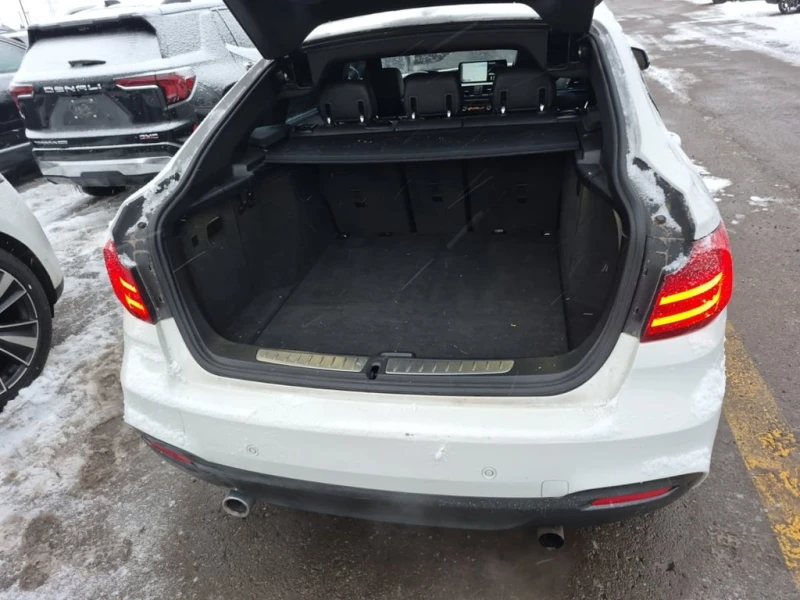 BMW 335 * 335I XDRIVE * CARFAX * БЕЗ ПЪРВОНАЧАЛНА ВНОСКА, снимка 13 - Автомобили и джипове - 52806602