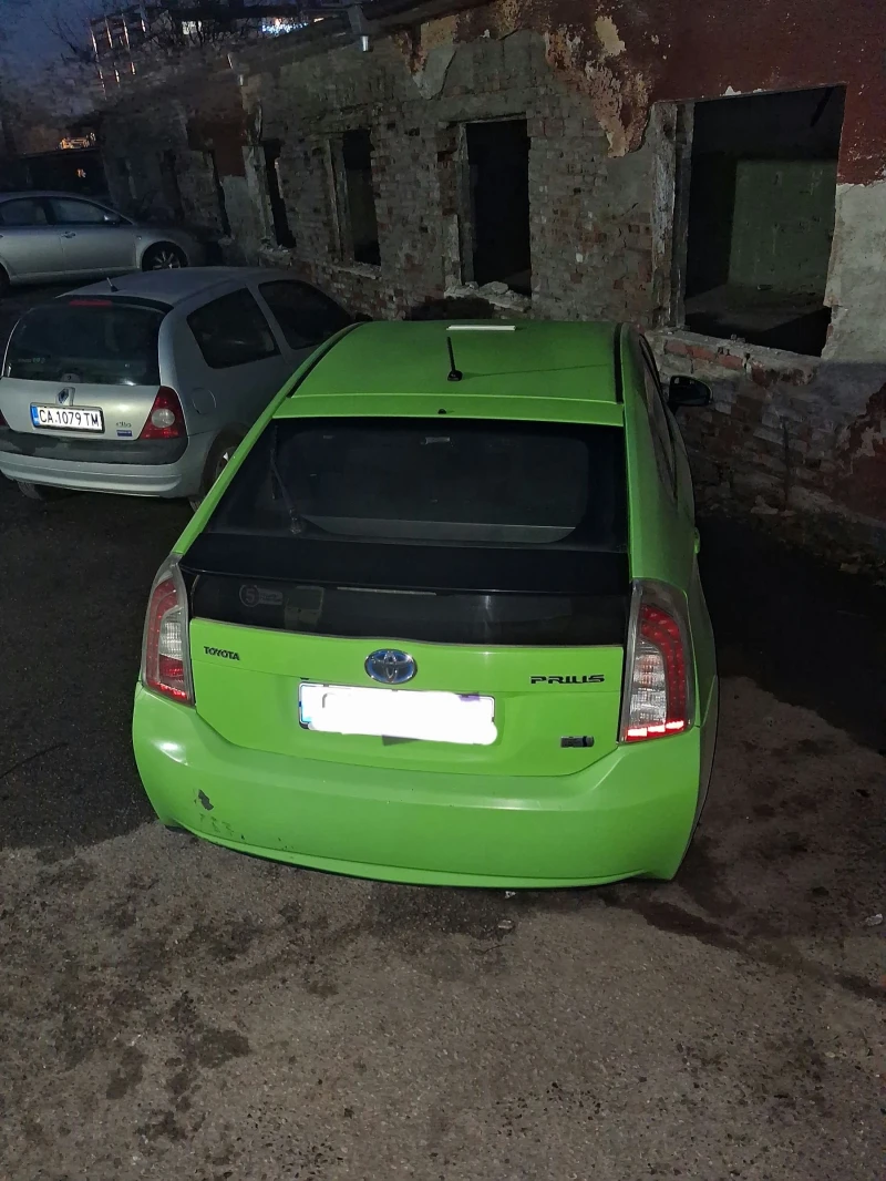 Toyota Prius, снимка 7 - Автомобили и джипове - 52850839