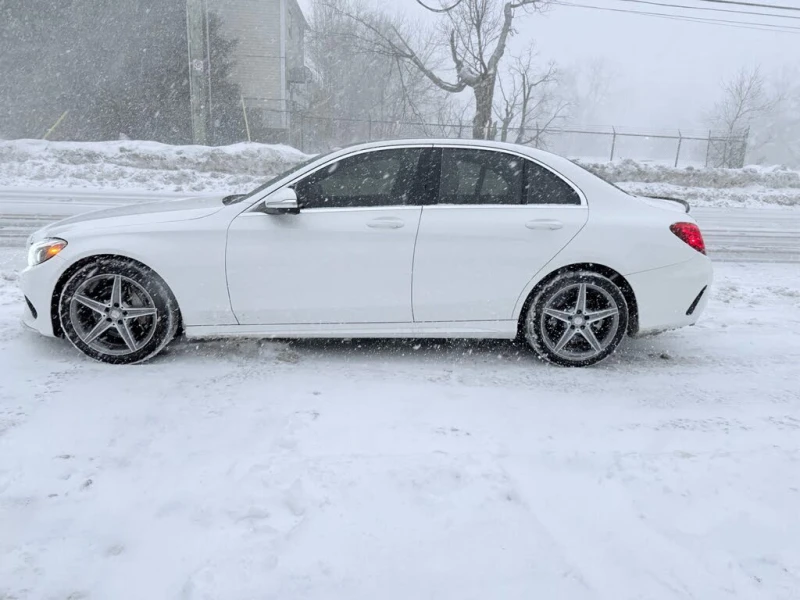 Mercedes-Benz C 300 4MATIC, снимка 13 - Автомобили и джипове - 53123852