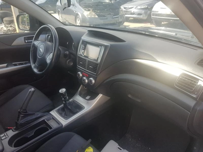 Subaru Impreza 2.0d, снимка 8 - Автомобили и джипове - 35782883