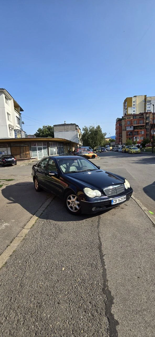 Mercedes-Benz 200, снимка 10 - Автомобили и джипове - 47556555