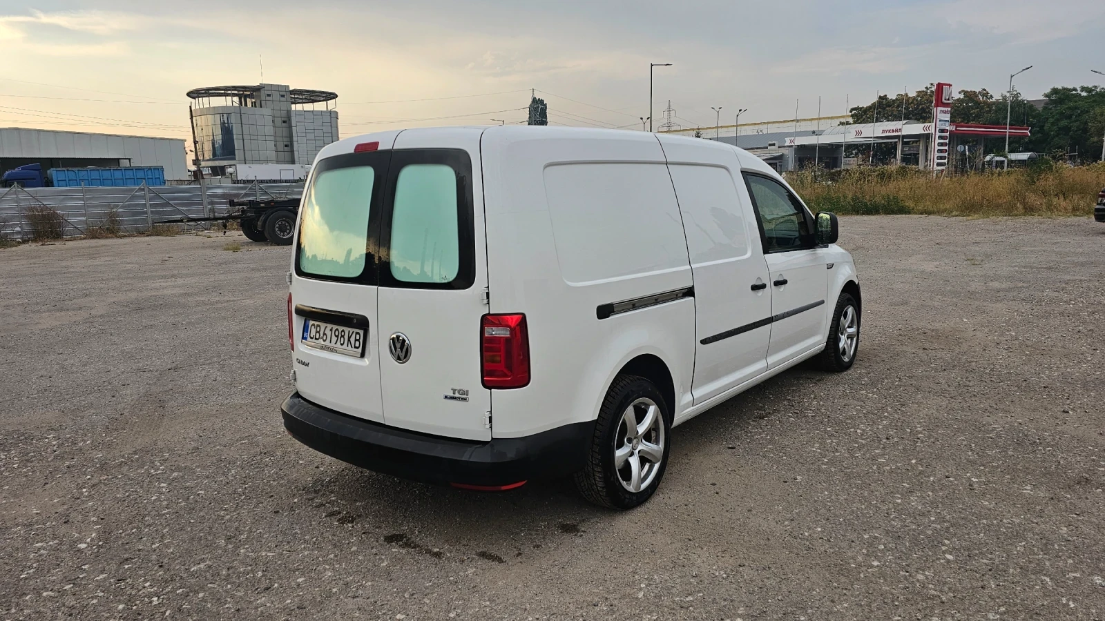 VW Caddy TURBO MAXI - изображение 4