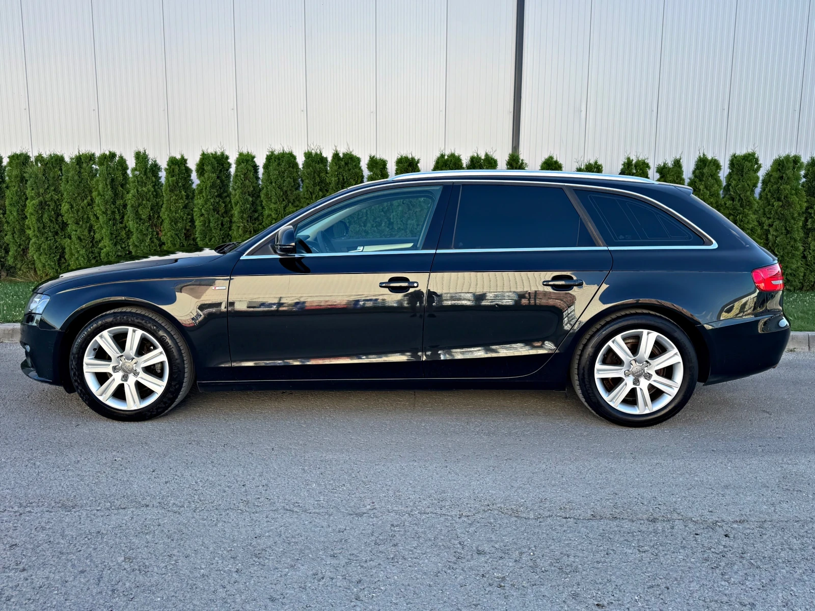 Audi A4 2.0TDI 170к.с* 6ск* LED* Navi* Xenon - изображение 4