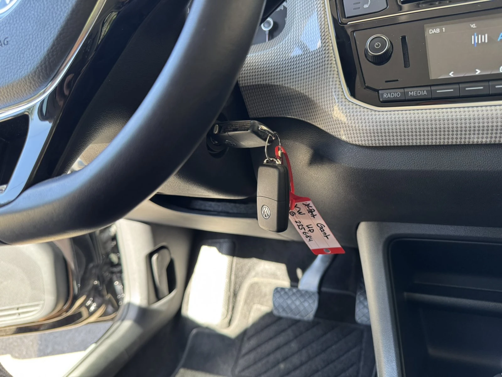 VW Up E-UP 36.8KW/CCS камера - изображение 8