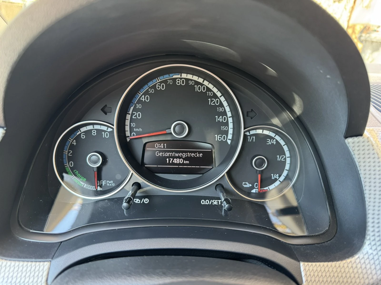 VW Up E-UP 36.8KW/CCS камера - изображение 9