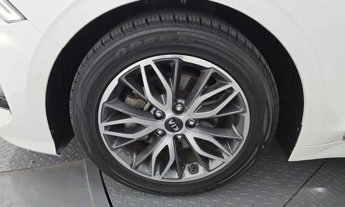 Kia K5  - изображение 5