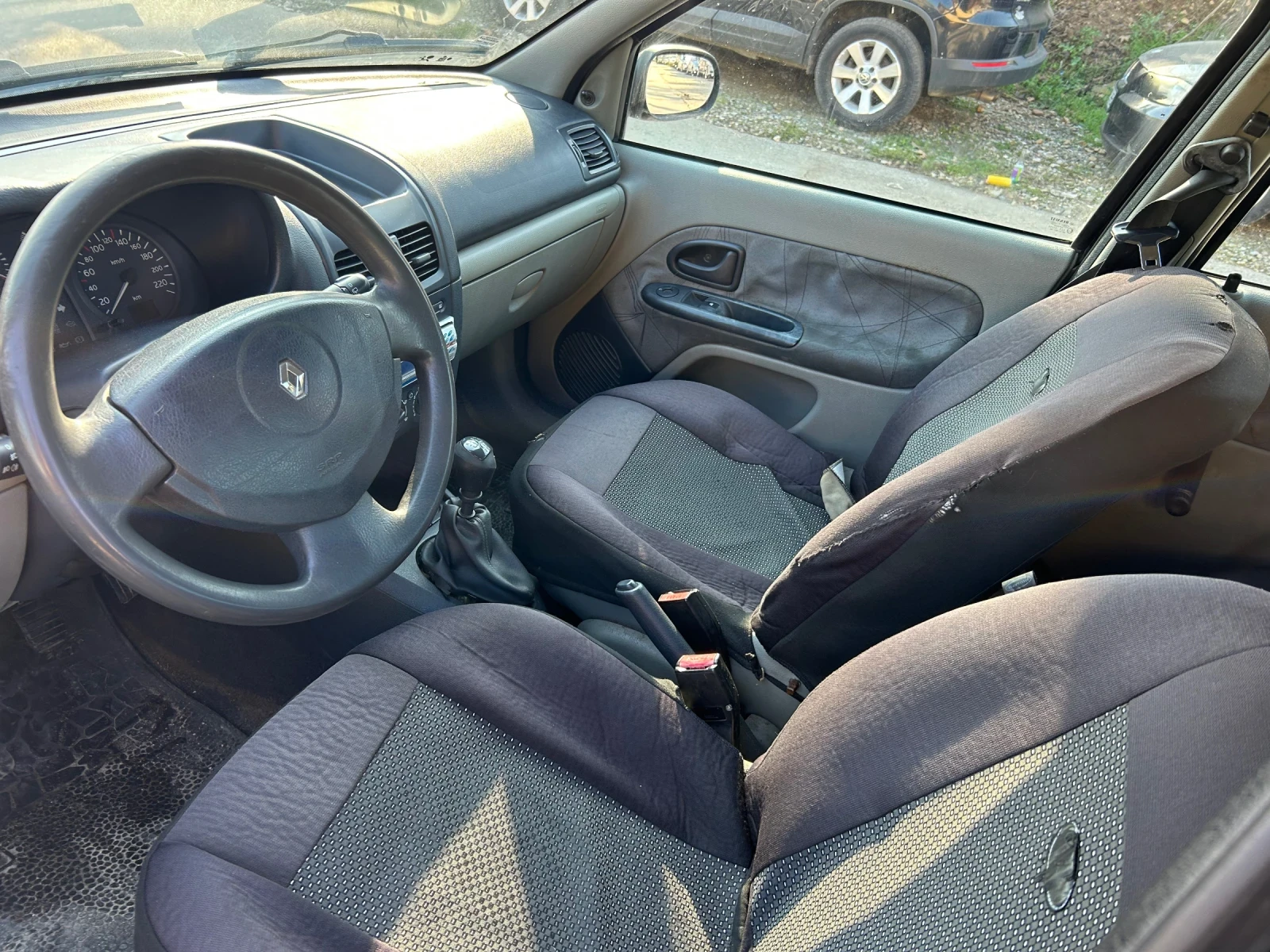 Renault Clio 1.2 ������ | Mobile.bg � ����������� 17