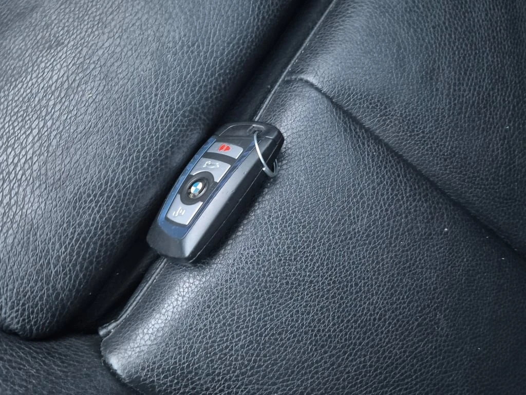 BMW 335 * 335I XDRIVE * CARFAX * ��� ������������ ������ | Mobile.bg � ����������� 8