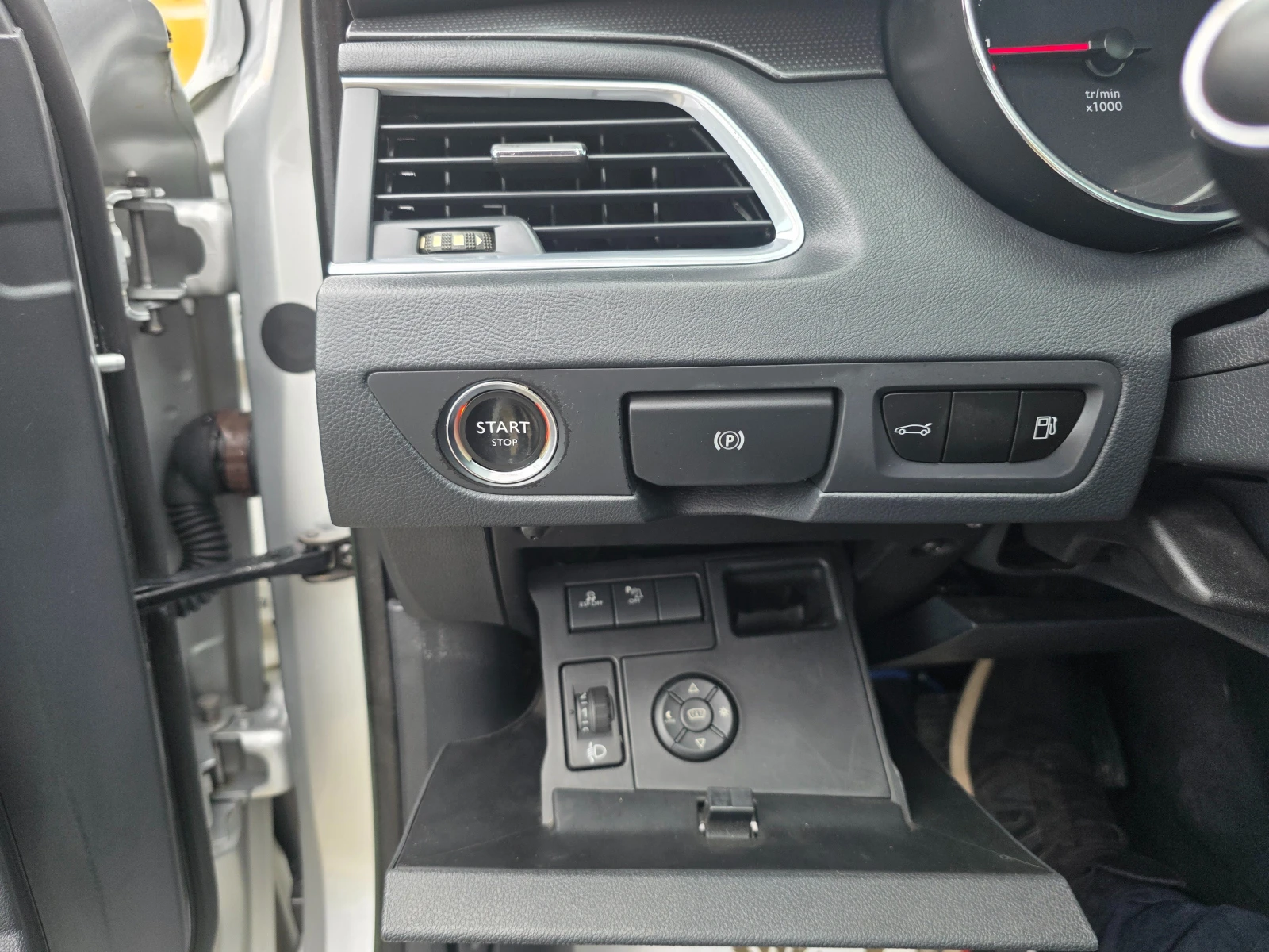 Peugeot 508 2.0HDI ITALY ПРОЖЕКЦИЯ NAVI, снимка 17 - Автомобили и джипове - 54033059